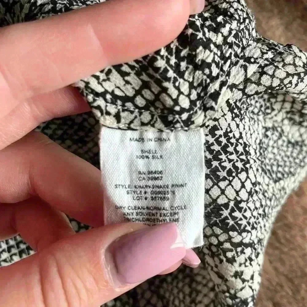Theory  100% Silk Top | Petite - Picture 7 of 7